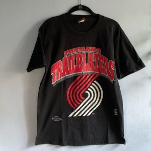 portland trailblazers graphic logo tshirt